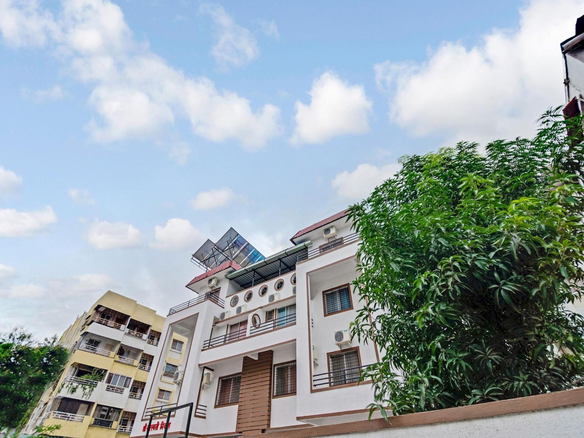 Super Hotel O Saraswati Niwas Vadgaon Budruk Poona Buitenkant foto